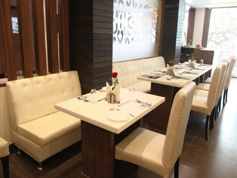 Hotel Poonam Plaza Agra  2*, Agra (Uttar Pradesh) Indien