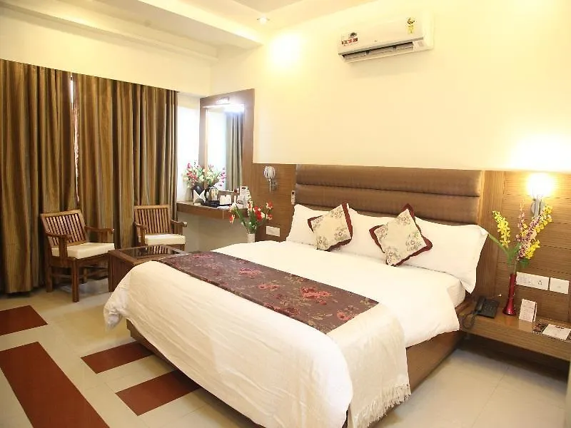 Hotel Poonam Plaza Agra