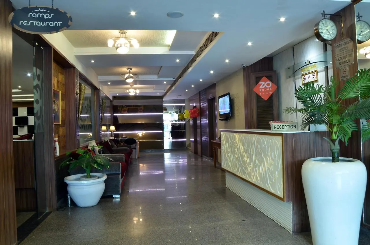 Hotel Poonam Plaza Agra  Värdshus
