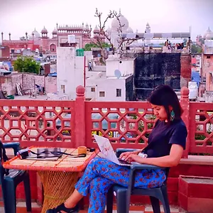 India Walking Distance From Taj Mahal-- Rooftop Taj Mahal View Агра
